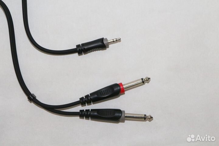 Новый аудио кабель Roxtone (mini-Jack–2хJack) 2 м