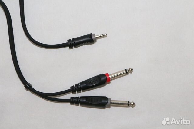 Новый аудио кабель Roxtone (mini-Jack–2хJack) 2 м