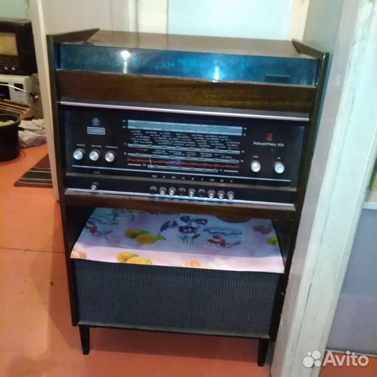 Радиола Романтика 106 СССР знак качества