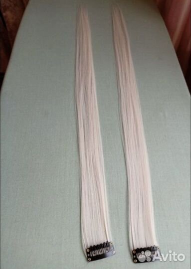 Пряди на заколках