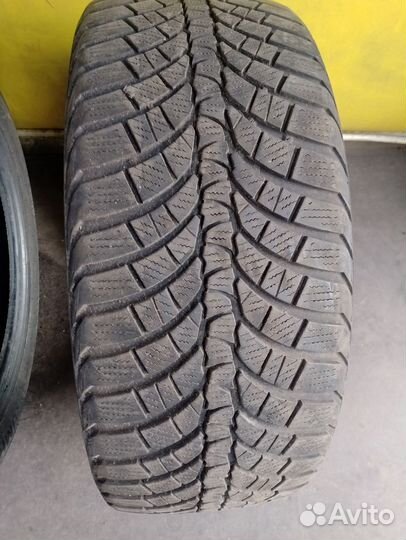 Kumho WinterCraft WP71 245/45 R18 100V