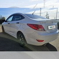 Hyundai Solaris 1.6 AT, 2013, 150 500 км, с пробегом, цена 950 000 руб.