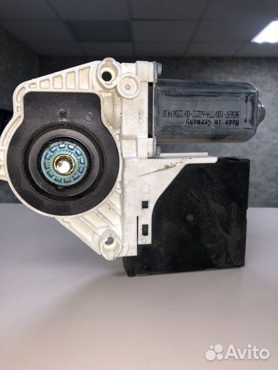 Моторчик стеклоподъемника Фольксваген пассат сс