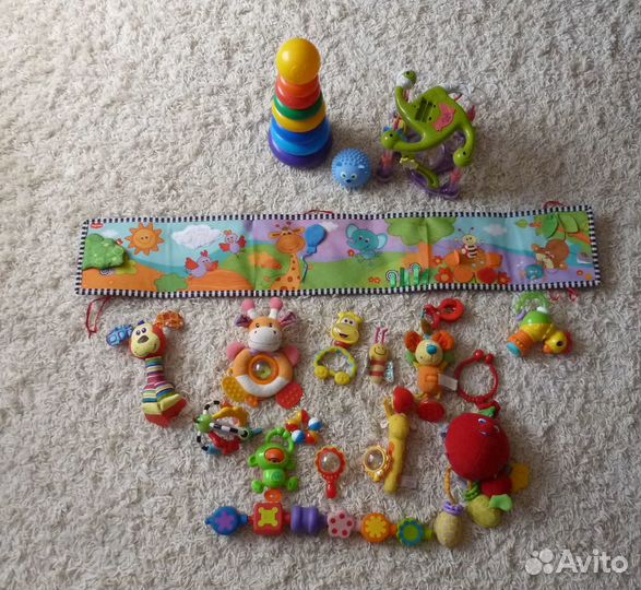 Развивающие игрушки, погремушки