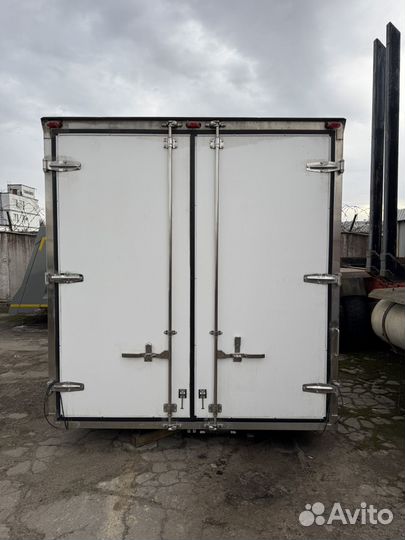 Изотермический фургон