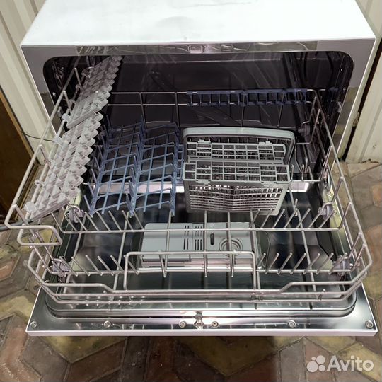 Посудомоечная машина Candy компактная
