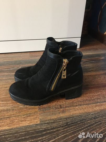 Ботинки женские 36 размер