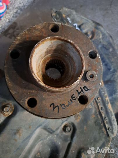 Поворотный кулак передний правый BMW Е53