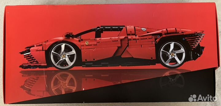 Lego technic 42143 Daytona SP3 коробка