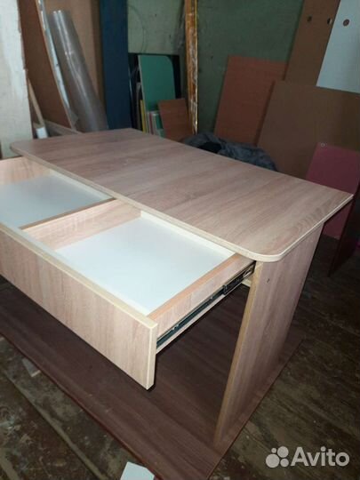 Письменный стол