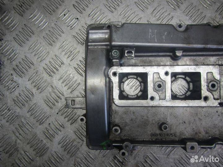 Клапанная крышка Volkswagen Passat B5 1998