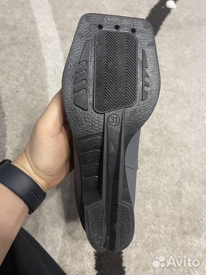 Лыжные ботинки 32 размер inovik