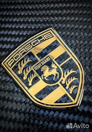 Карбоновый магнит Porsche для автодержателя