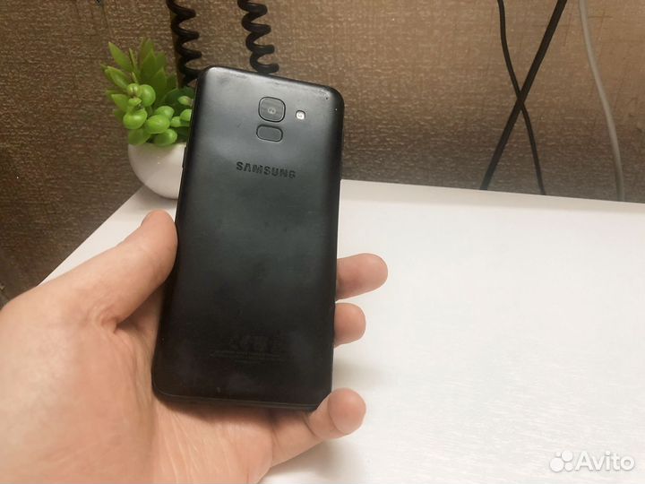 Samsung Galaxy J6 (2018), 4/64 ГБ