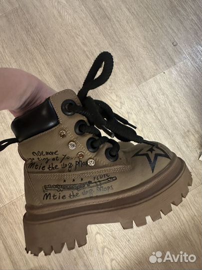 Ботинки для девочки