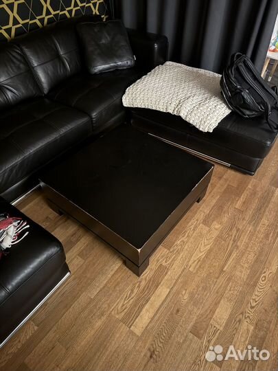 Журнальный столик