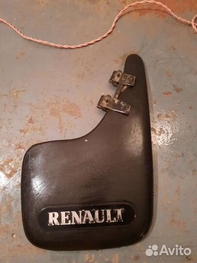 Брызговик для renault