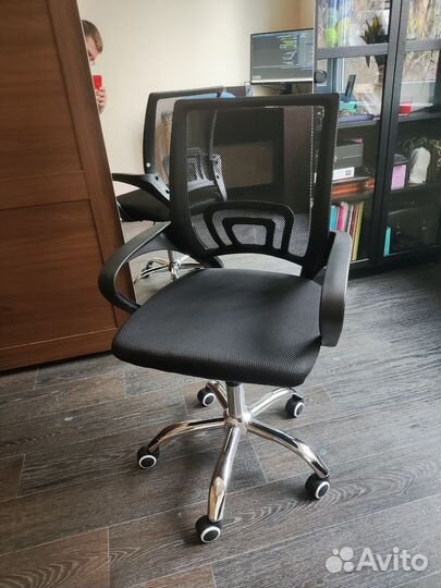 Компьютерное кресло