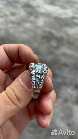 Серебряное кольцо с Топазом 20,6 гр