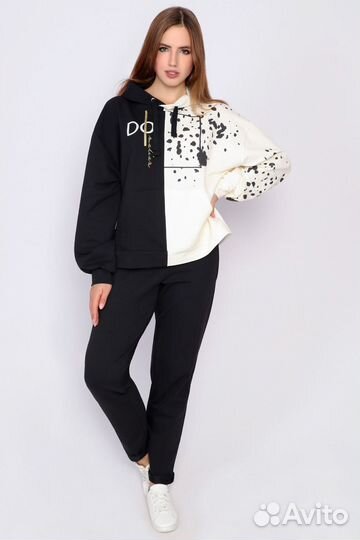 Костюм спортивный женский новый 48 р