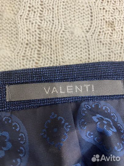 Школьный костюм для мальчика 182 + рубашка