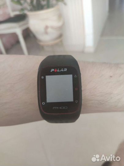 Часы Polar m400