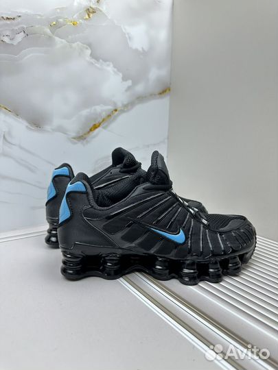 Кроссовки Nike shox