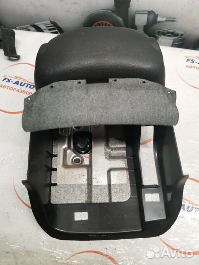 Пластик подрулевой Kia Soul 1.6 G4FD 2014