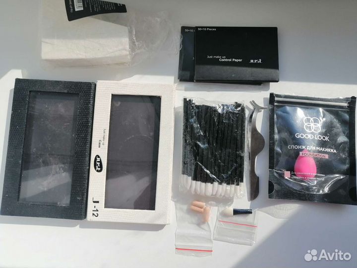 Кисти, тени, румяна, пигменты, хайлайтер