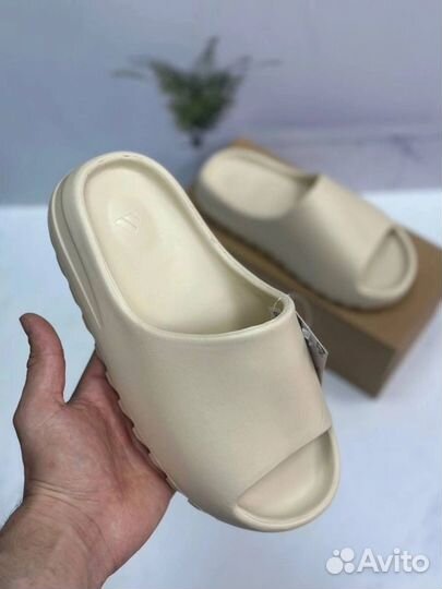 Adidas Yeezy Slide черный/бежевый/коричневый