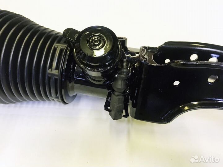 Передняя стойка Audi Q7 4L 2005+ 3.0 TDi левая