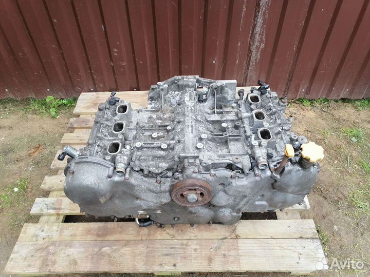 Subaru Tribeca B9 Двигатель в сборе EZ30