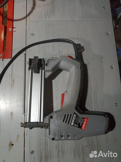 Степлер электрический зубр