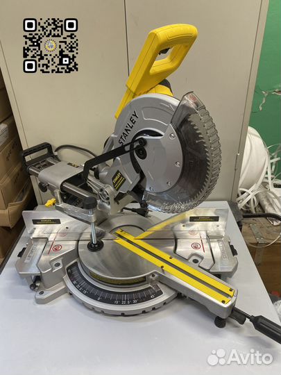 Аренда торцовочной пилы с протяжкой 1800Вт Stenley