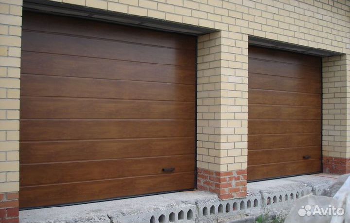 Гаражные секционные ворота с установкой под ключ