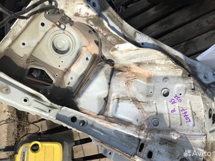 Лонжерон передний правый Audi A5 8T cdnc 2011