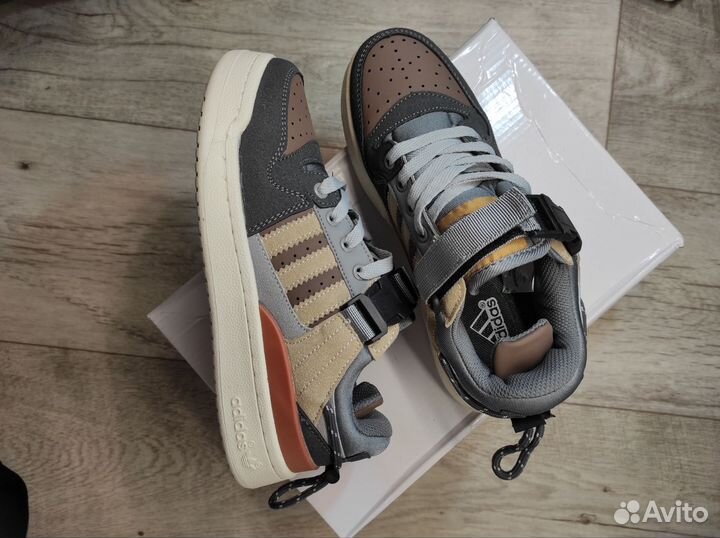 Кроссовки женские adidas