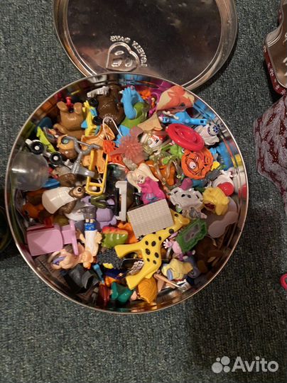 Киндер сюрприз 4 коробки и Макдональдс