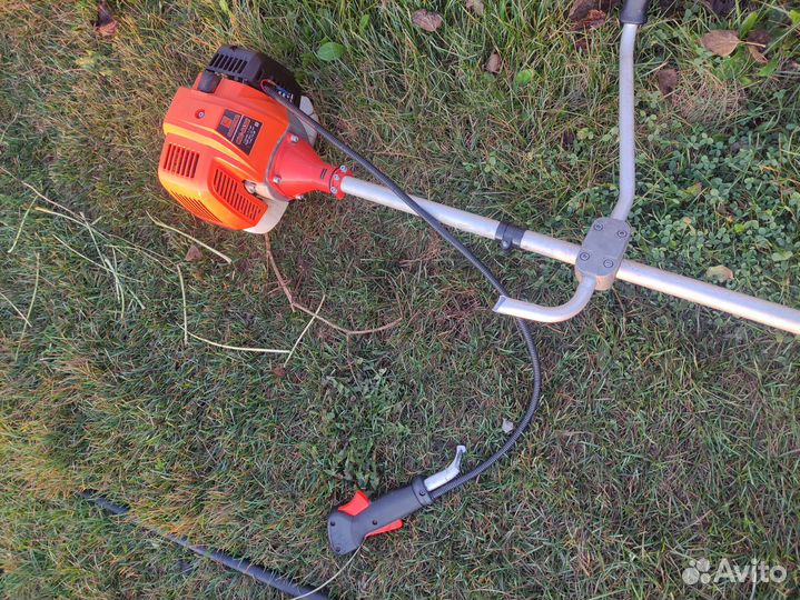 Триммер GBC-043M бензиновый бу