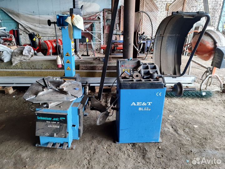 Шиномонтажный станок и балансировочный стенд