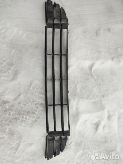 Решетка радиатора Volvo S60 Пок: I (2000—2004)