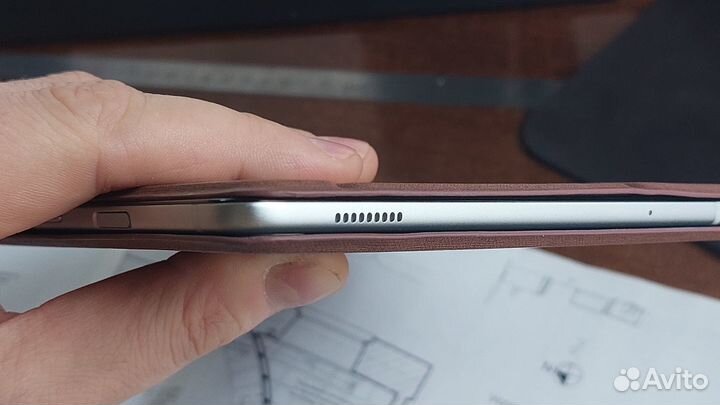Планшет galaxy tab s5e LTE sm-t725