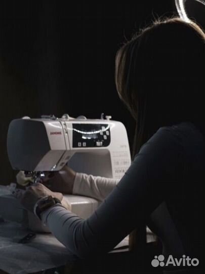 Швейная машинка janome компьютерная