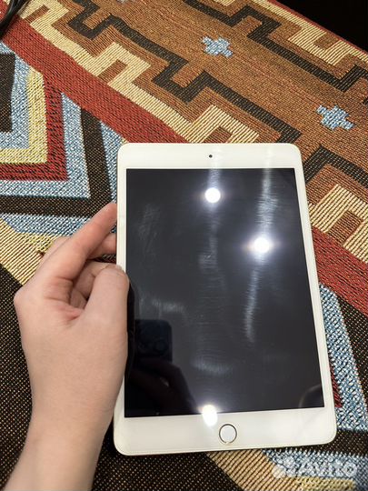 iPad mini 4 128gb