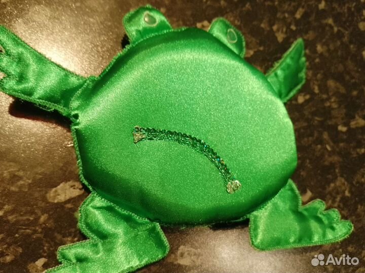 Лягушка игольница