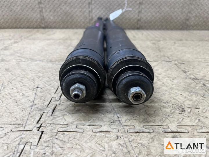 Амортизатор задний toyota prius