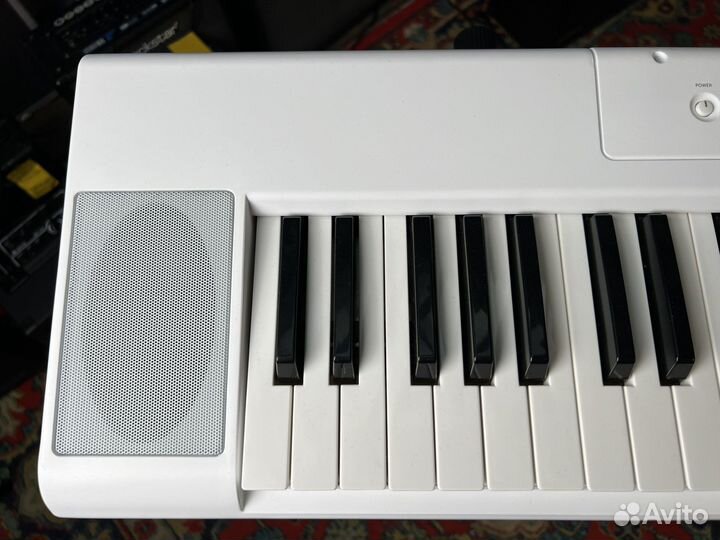 Цифровое пианино artesia