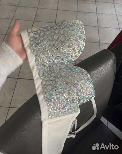 Топ с камнями