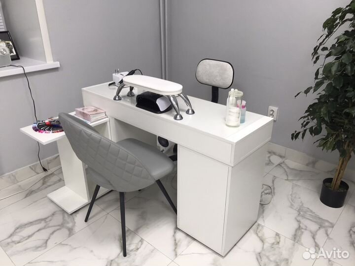 Маникюр Педикюр