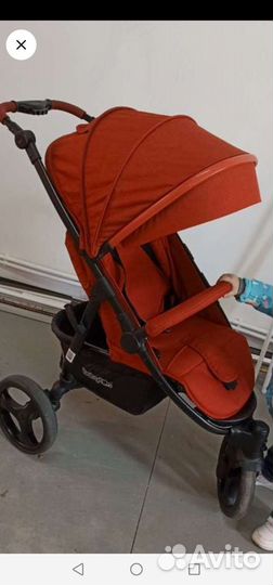 Прогулочная коляска